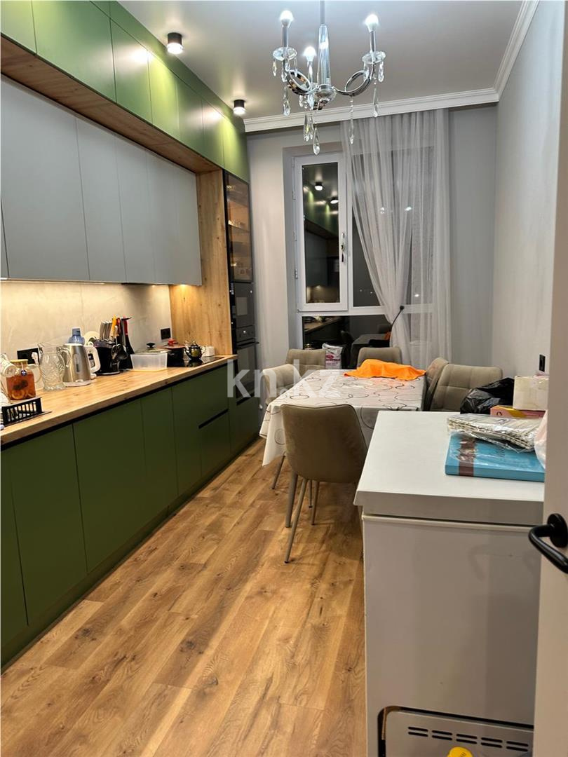 Продажа 3-комнатной квартиры, 79 м², ул. Муканова в Караганде - фото 12