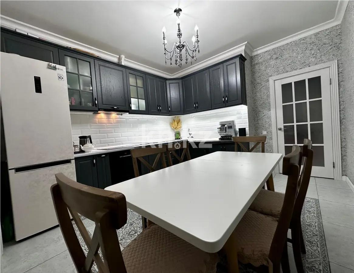 Продажа 3-комнатной квартиры, 90 м² в Караганде