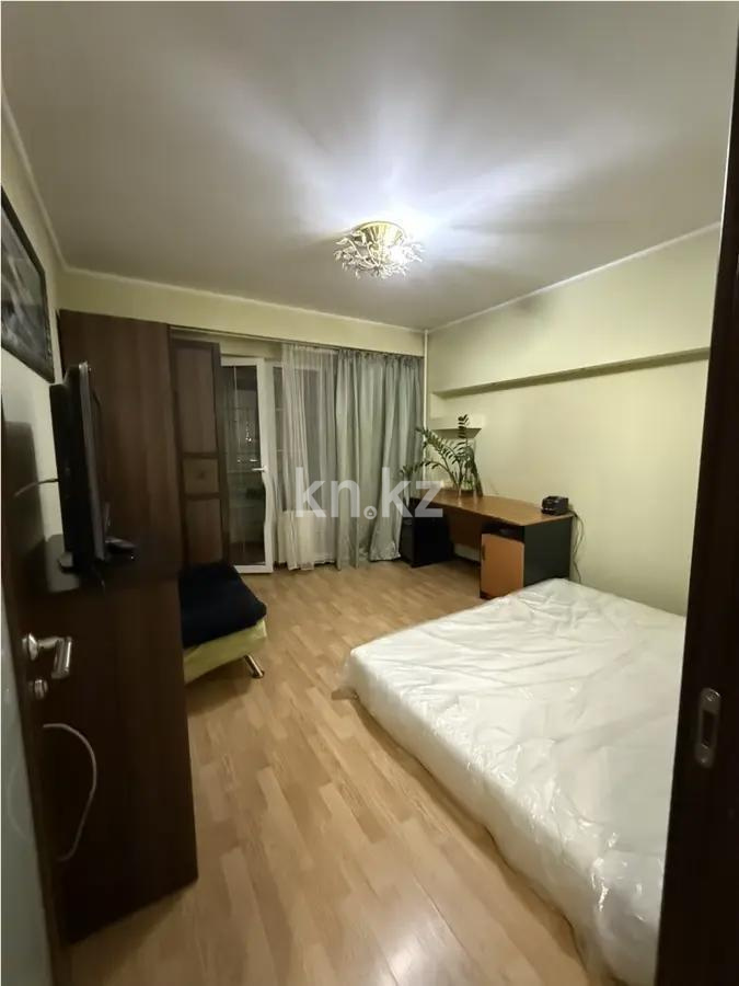 Продажа 3-комнатной квартиры, 62 м², ул. Тургута Озала, дом  71 в Алматы - фото 2