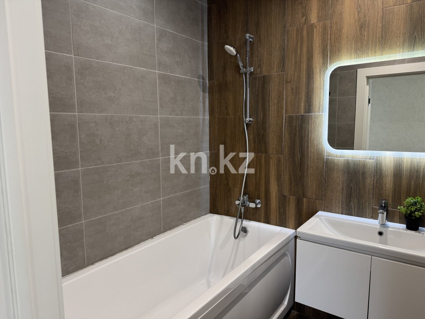 Продажа 2-комнатной квартиры, 71.5 м² в Астане - фото 20