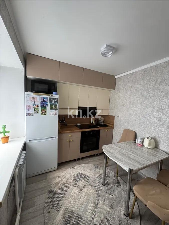 Продажа 2-комнатной квартиры, 42 м², мкр-н 13, дом  17 в Караганде - фото 3