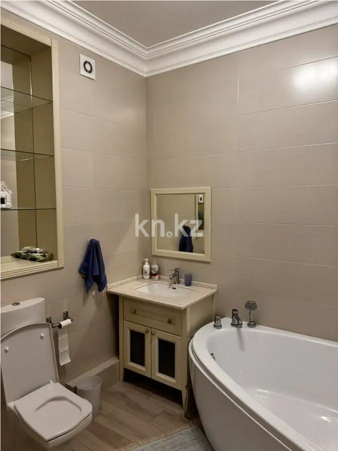 Продажа 4-комнатной квартиры, 212 м² в Астане - фото 9