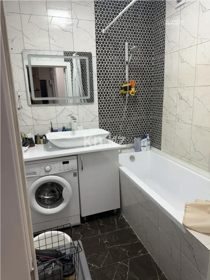 Продажа 2-комнатной квартиры, 64 м², мкр-н Жас Канат, дом  1/72 в Алматы - фото 3