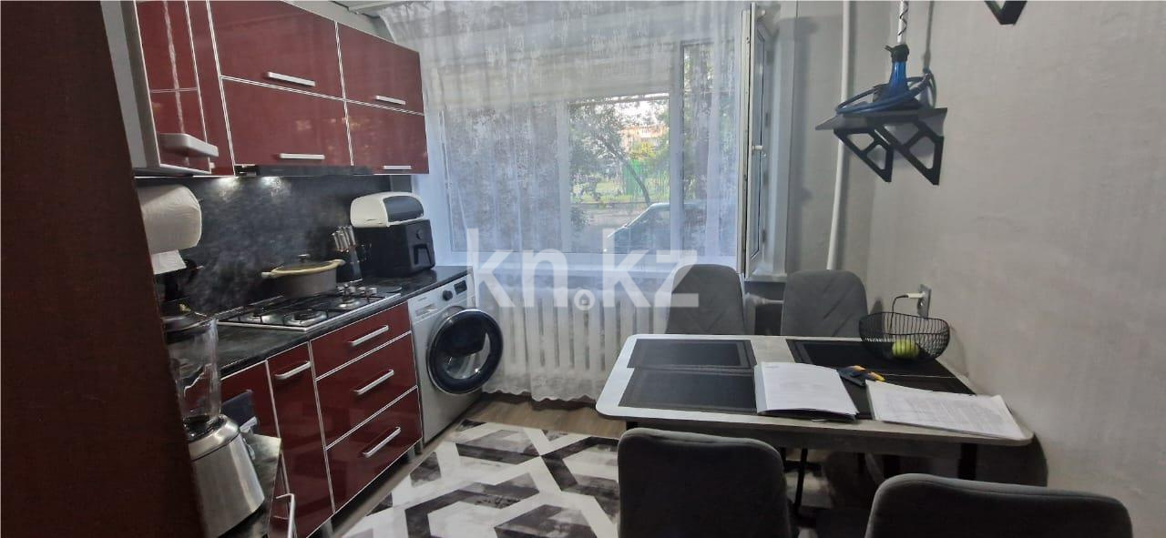 Продажа 2-комнатной квартиры, 51 м², пр. Строителей в Караганде - фото 5