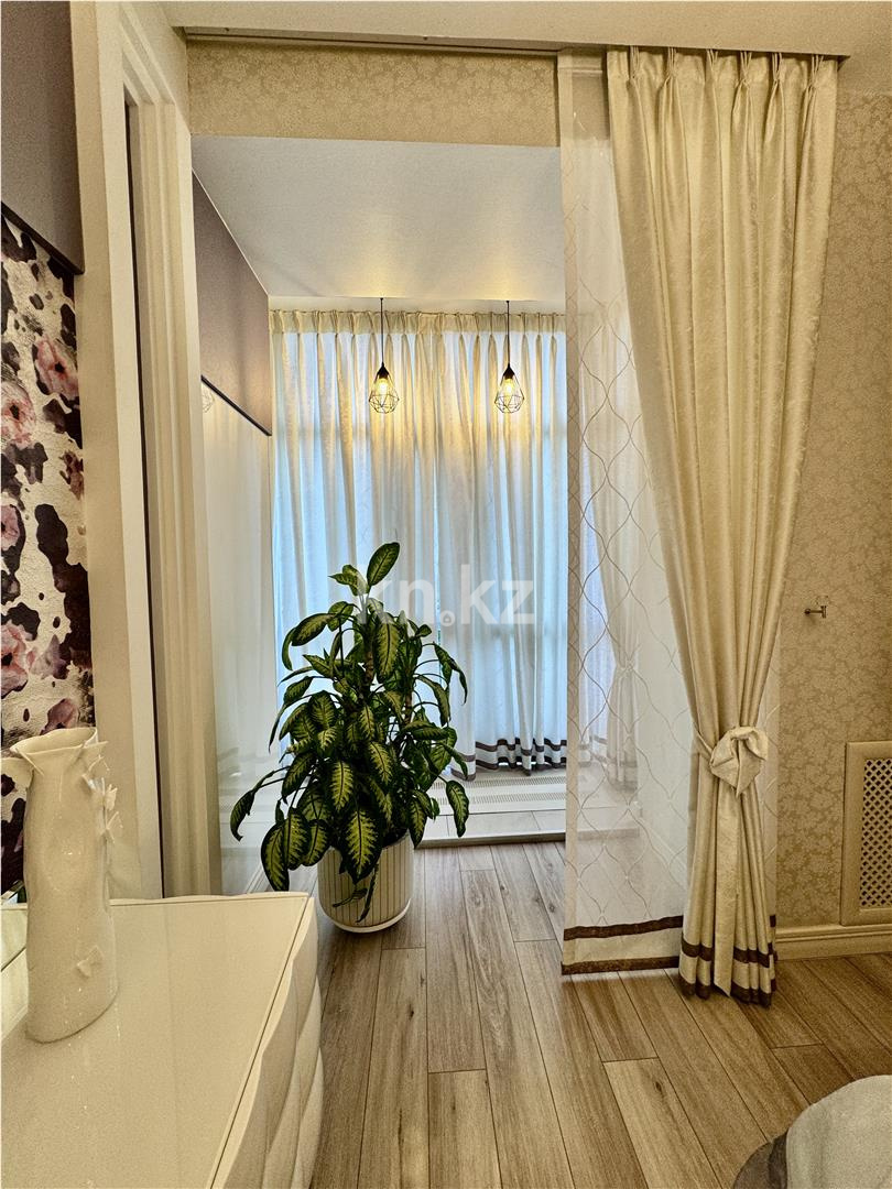 Продажа 4-комнатной квартиры, 198 м² в Караганде - фото 2