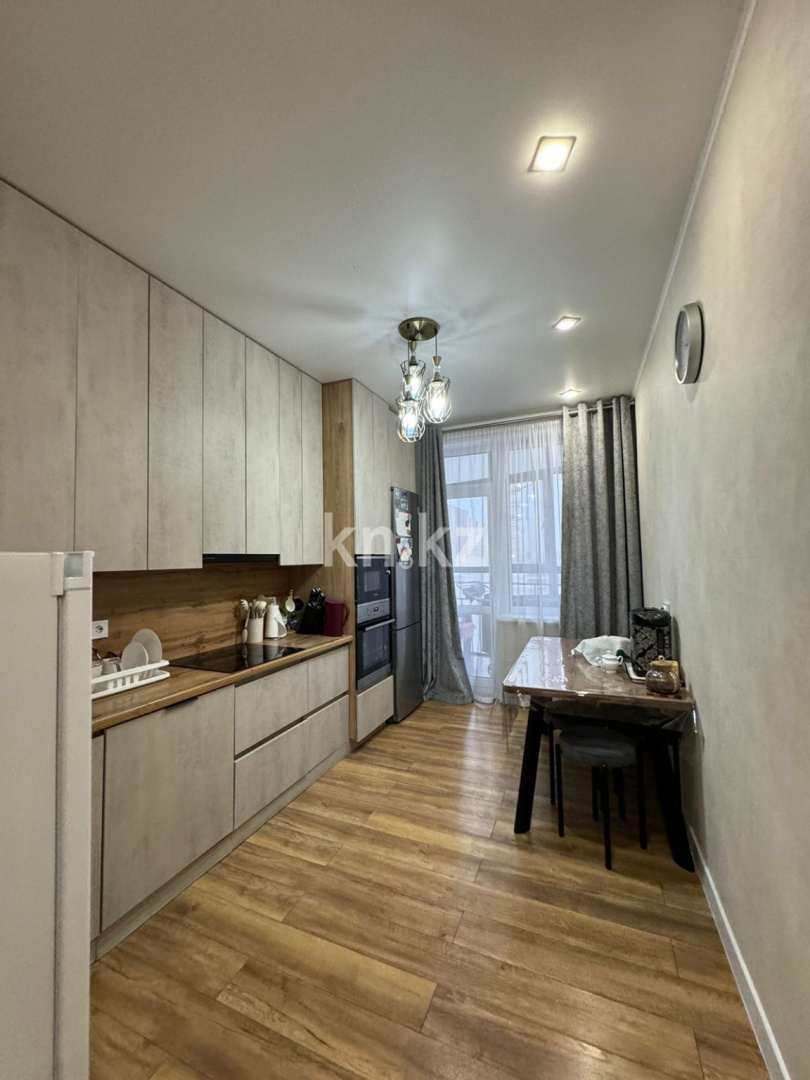 Продажа 3-комнатной квартиры, 88 м² в Караганде