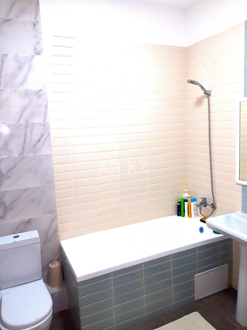 Продажа 3-комнатной квартиры, 102 м², ул. Бектурова, дом  3 - ул. Сыганак в Астане - фото 10