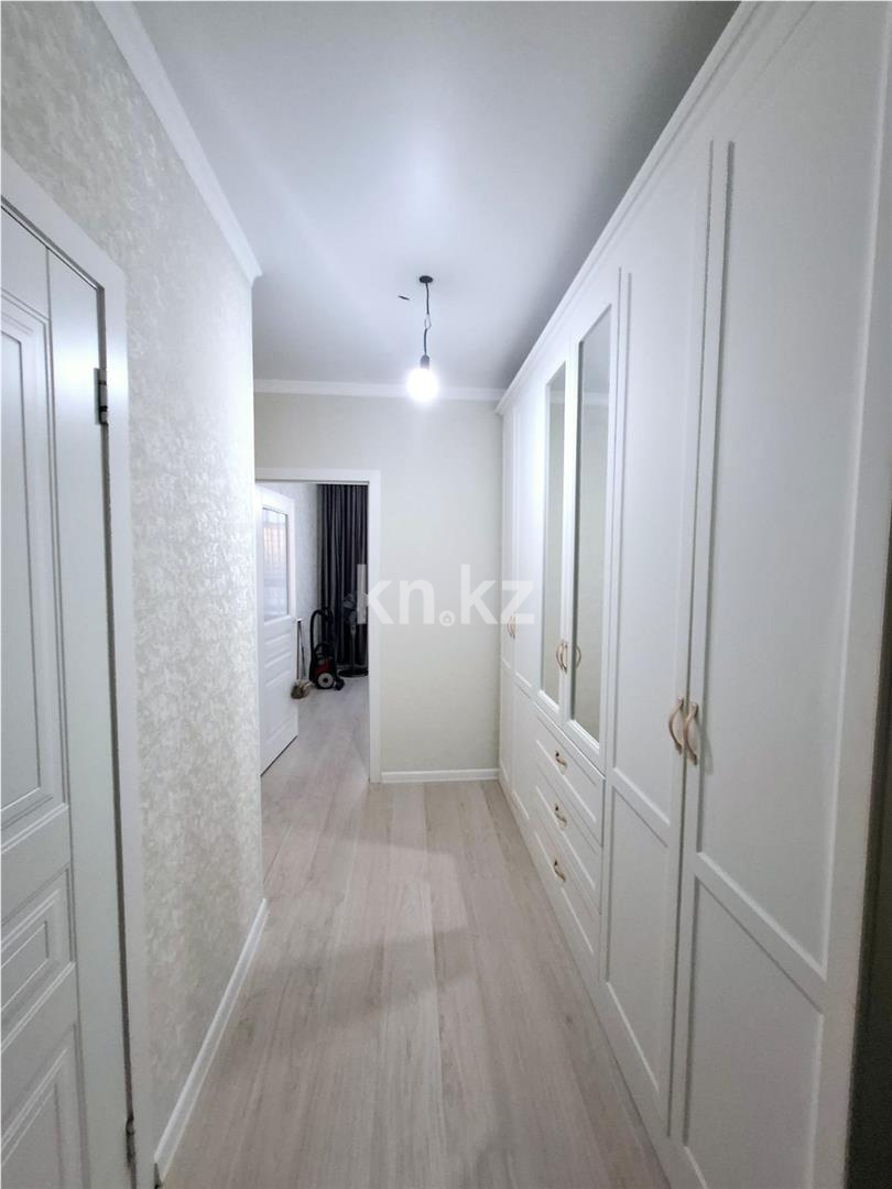 Продажа 2-комнатной квартиры, 39 м², ул. Нажимеденова в Астане - фото 5