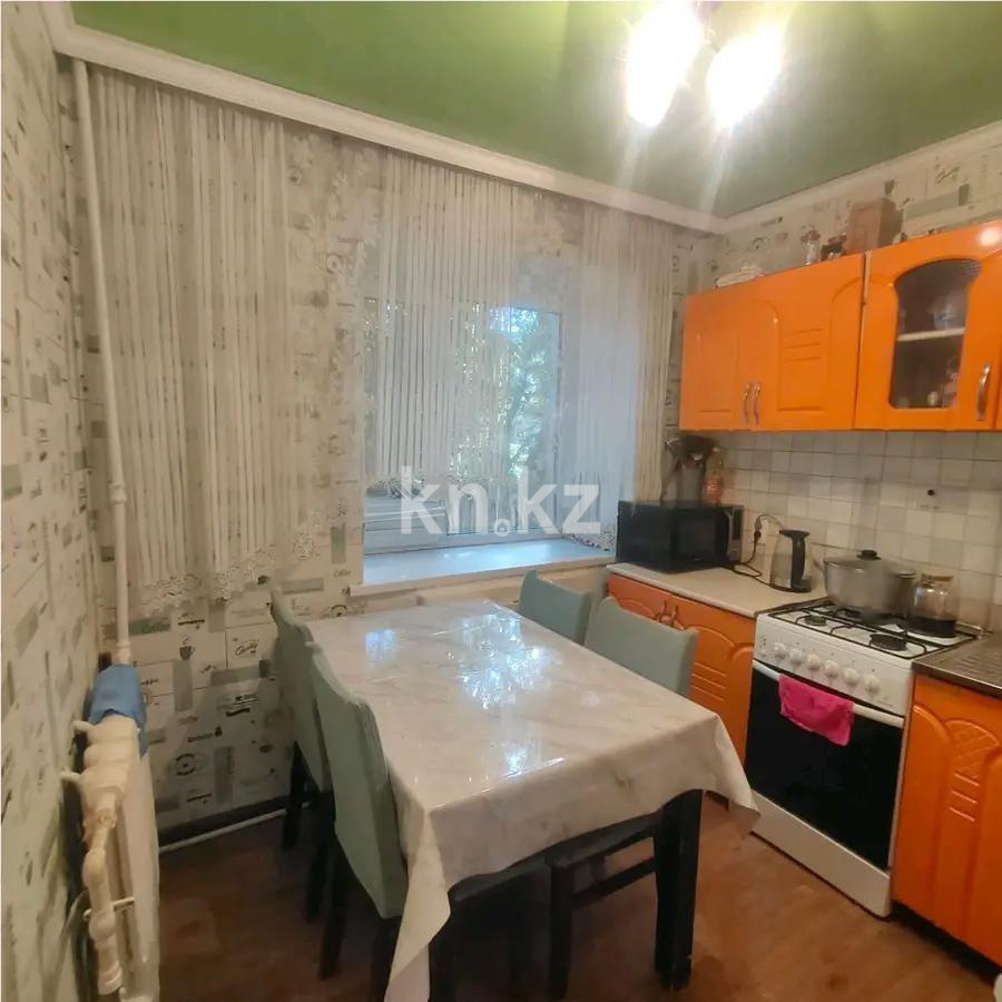 Продажа 3-комнатной квартиры, 63 м², ул. Керамическая, дом  82 в Караганде - фото 4