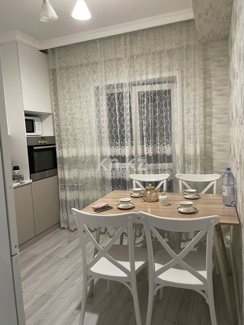 Аренда 2-комнатной квартиры посуточно, 50 м², ул. Айтеке би, дом  3 - ул. Мухамедханова в Астане