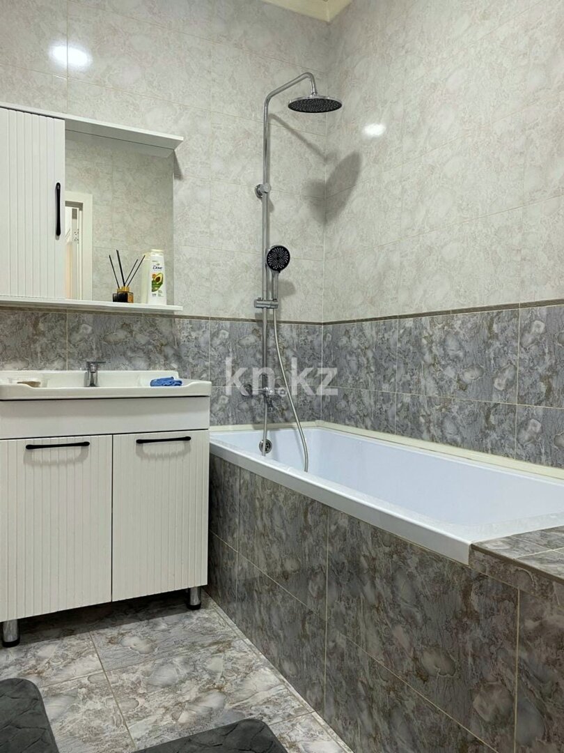 Продажа 3-комнатной квартиры, 63.5 м² в Алматы - фото 13