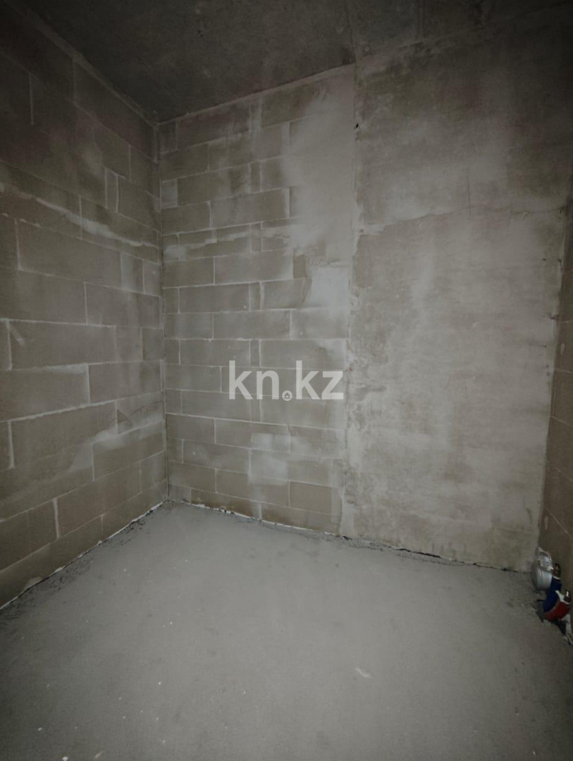 Продажа 2-комнатной квартиры, 72 м², ул. Айтматова, дом  57 в Астане - фото 4