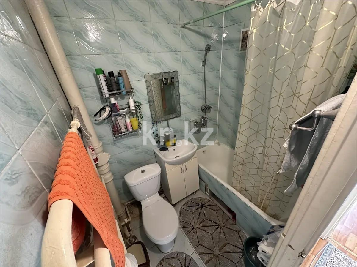 Продажа 2-комнатной квартиры, 49 м², 9 мкр., дом  48 в Алматы - фото 4