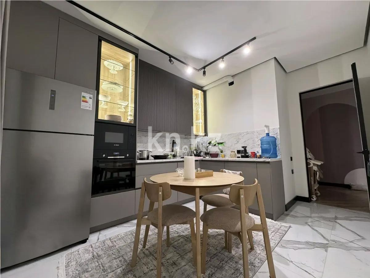 Продажа 3-комнатной квартиры, 105 м², ул. Керей, Жанибек хандар, дом  46 в Астане - фото 3