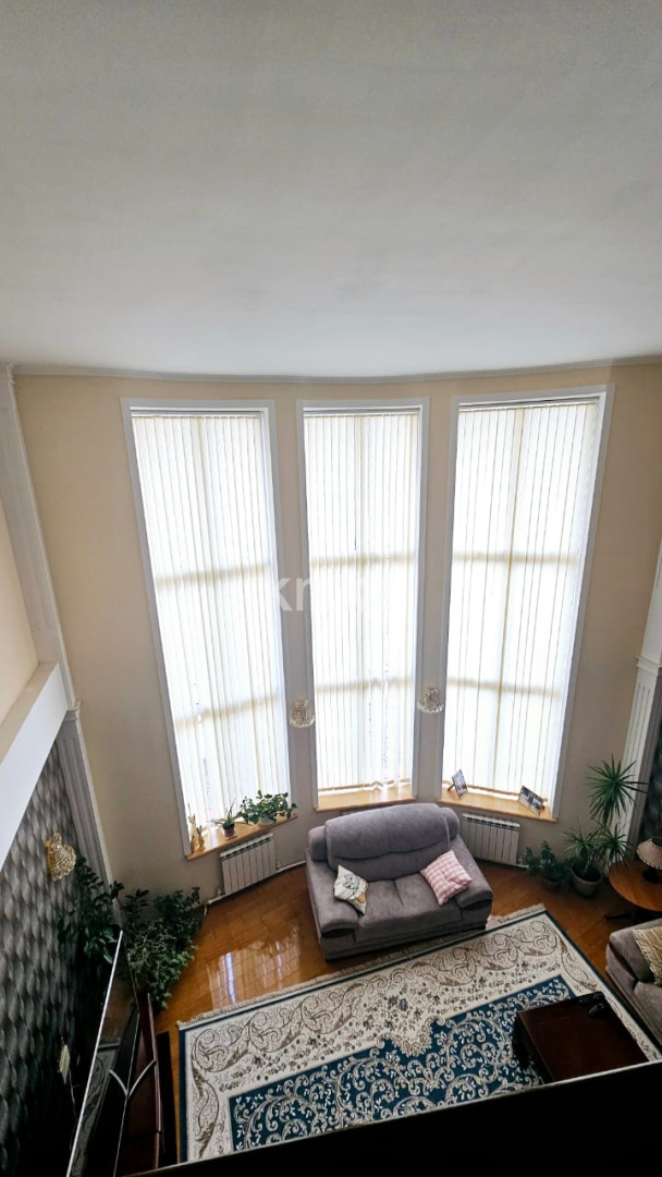 Продажа 7-комнатного дома, 379 м², мкр-н Самал-3 в Уральске - фото 28