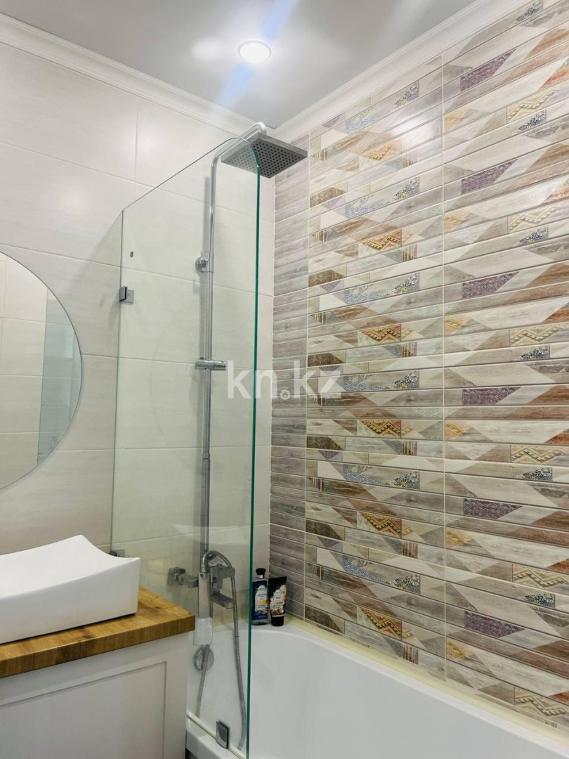 Аренда 2-комнатной квартиры, 76 м², ул. Е-67, дом  6 - ул. Сыганак в Астане - фото 11