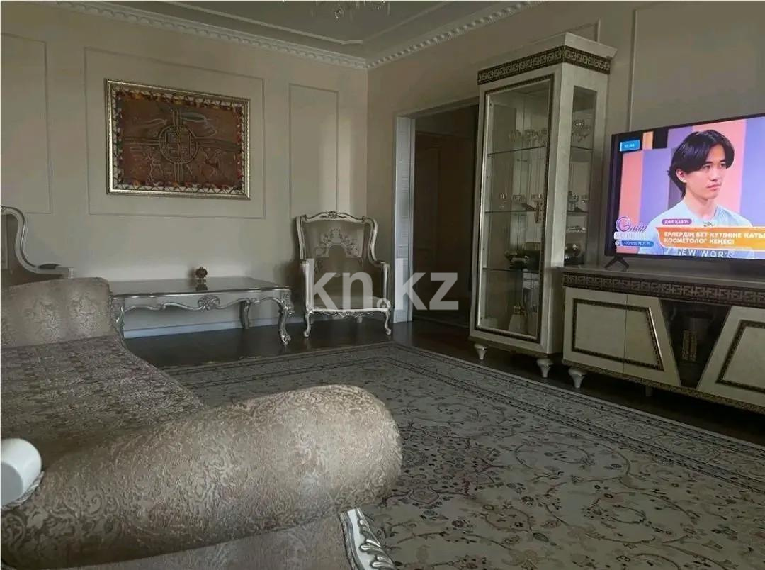 Продажа 3-комнатной квартиры, 104 м², мкр-н Аксай-1а, дом  21 в Алматы