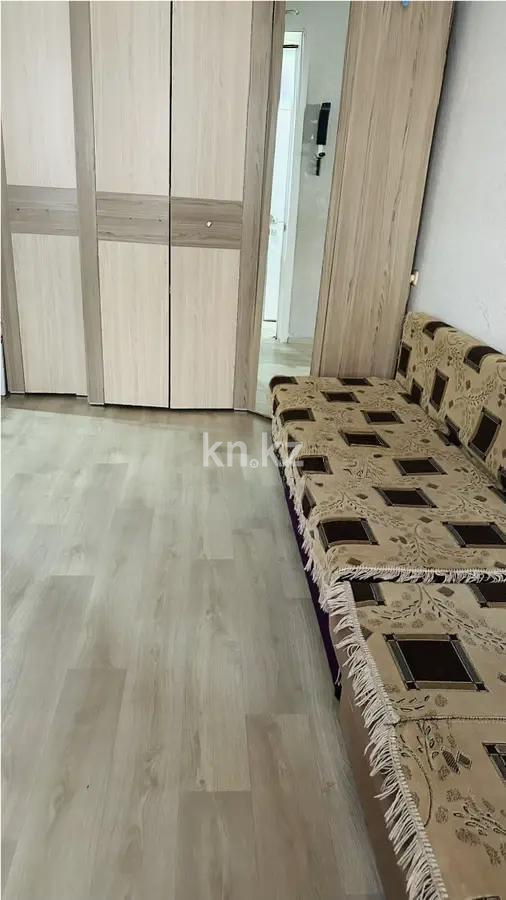 Продажа 3-комнатной квартиры, 65 м², мкр-н Восток-2, дом  13 в Караганде - фото 4