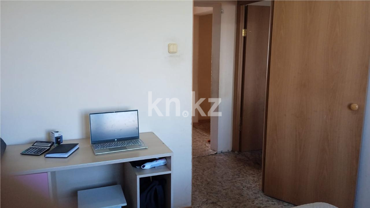 Продажа 3-комнатной квартиры, 63 м², мкр-н Голубые Пруды, дом  12 в Караганде - фото 12