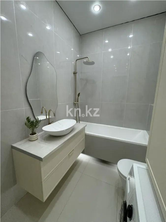 Продажа 2-комнатной квартиры, 41 м², ул. Райымбек батыра, дом  2 стр в Астане - фото 4