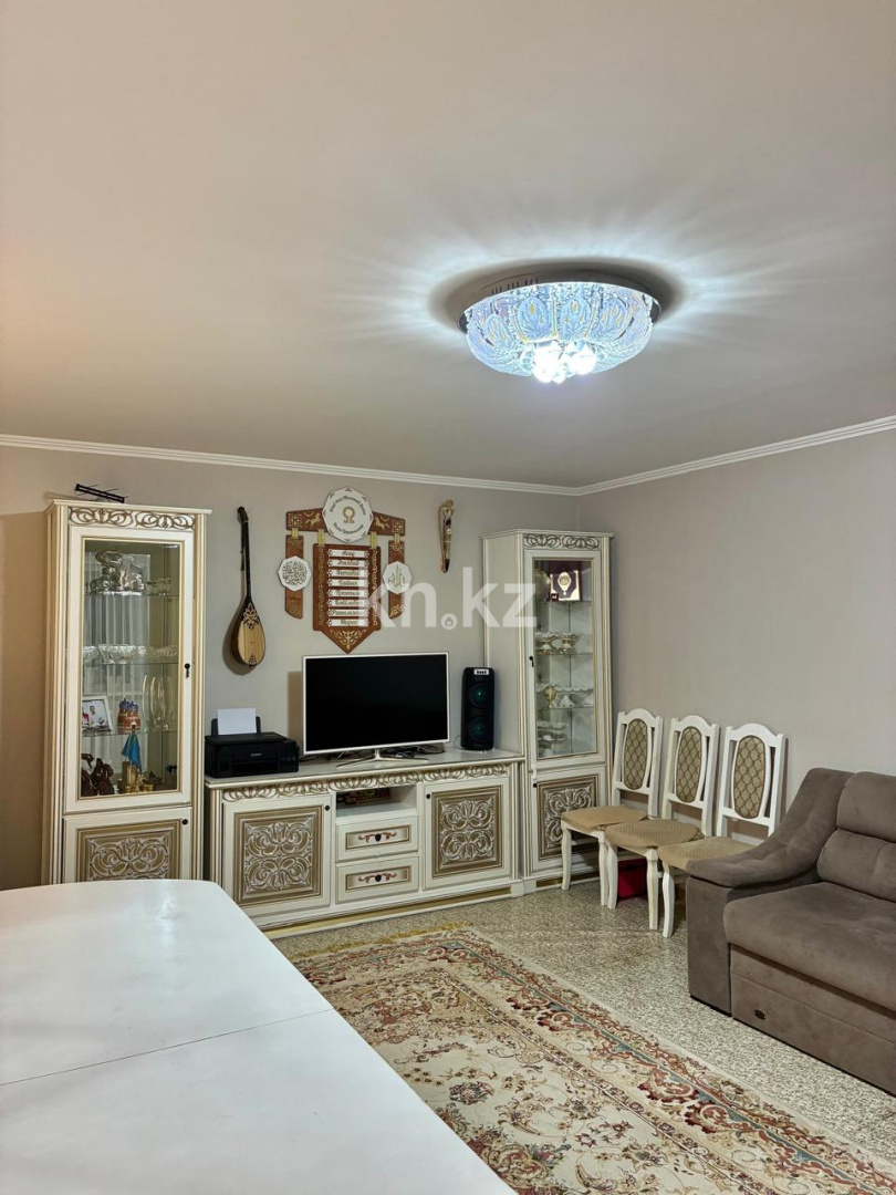 Продажа 2-комнатной квартиры, 64 м², ул. Ермекова, дом  106/4 в Караганде - фото 2