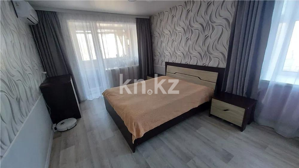 Продажа 2-комнатной квартиры, 63 м² в Шахтинске - фото 3