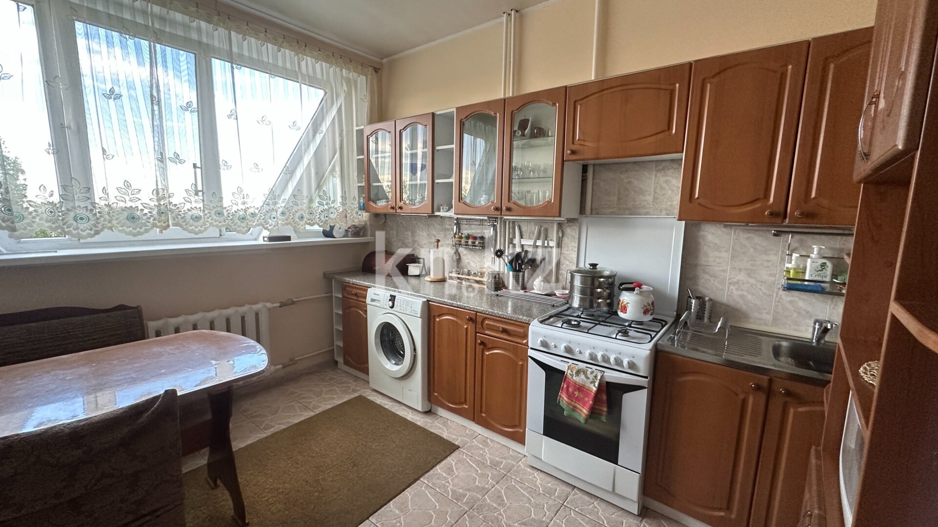 Продажа 2-комнатной квартиры, 60 м² в Алматы