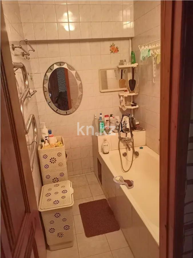 Продажа 2-комнатной квартиры, 70 м², ул. Акан Серы, дом  18 в Алматы - фото 4