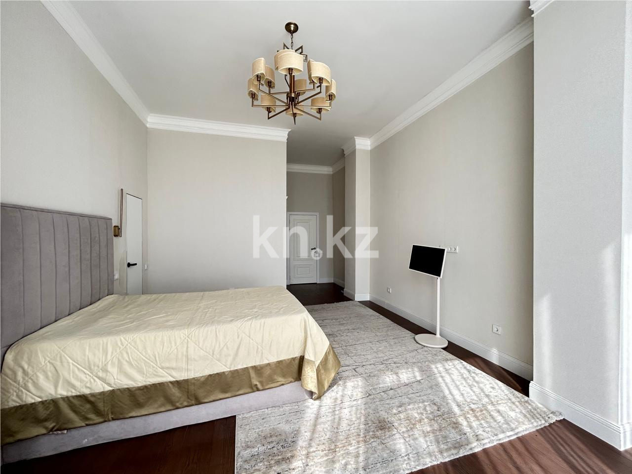 Продажа 5-комнатной квартиры, 223.3 м², ул. Керей, Жанибек хандар в Астане - фото 5