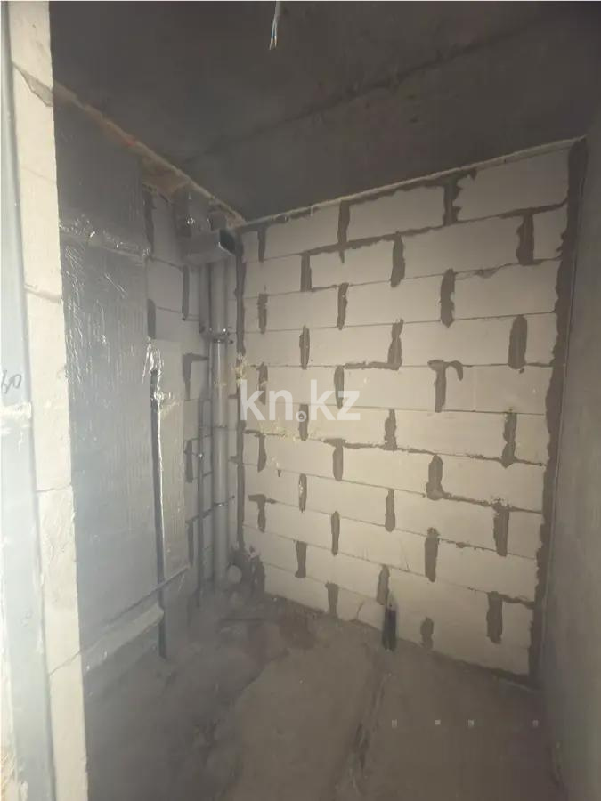 Продажа 1-комнатной квартиры, 38 м², ул. Есенова, дом  160/3 в Алматы - фото 3