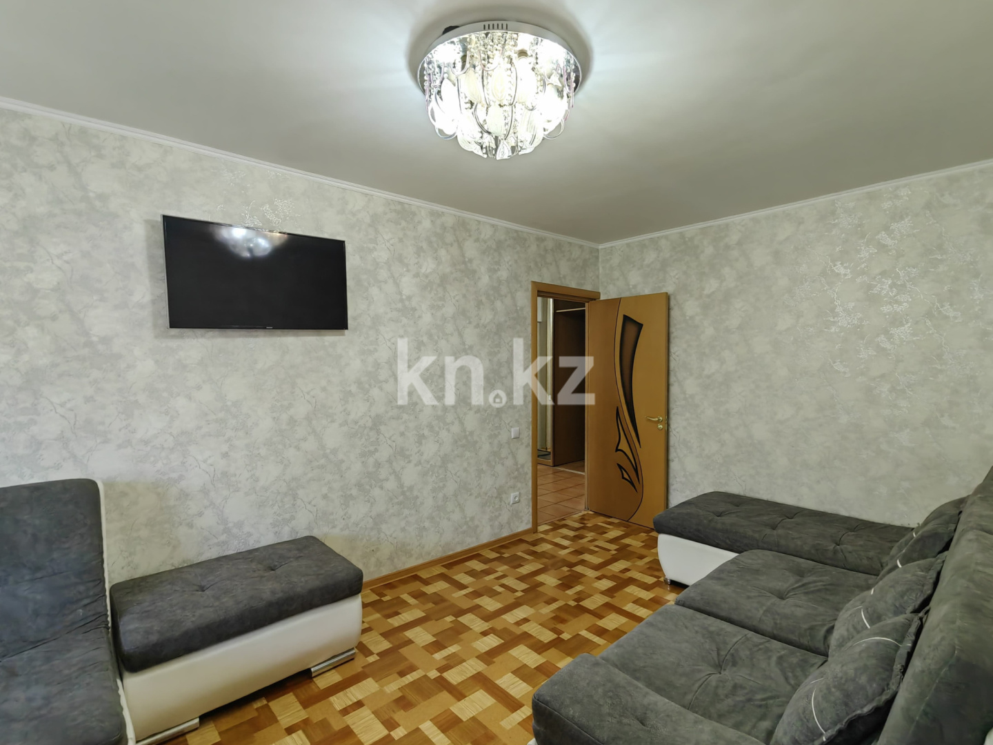 Продажа 3-комнатной квартиры, 75 м², 1 кв-л, дом  10 в Караганде - фото 4