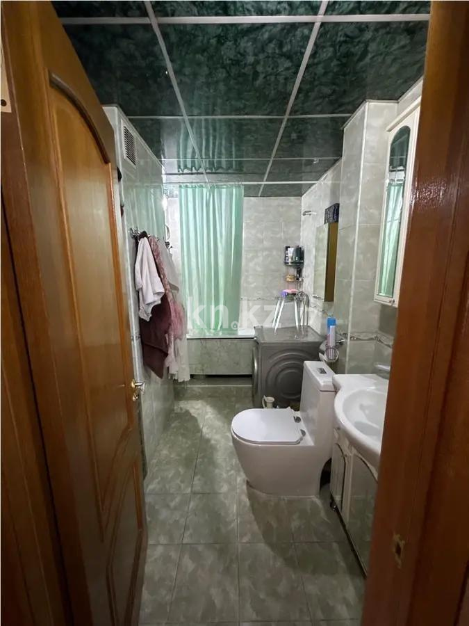 Продажа 4-комнатной квартиры, 81.5 м², мкр-н Аксай-4, дом  34 в Алматы - фото 6