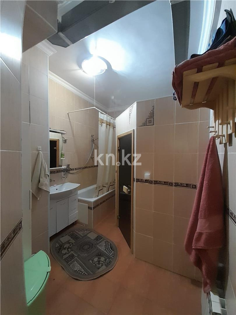 Продажа 3-комнатной квартиры, 115 м², ул. Желтоксан в Астане - фото 11