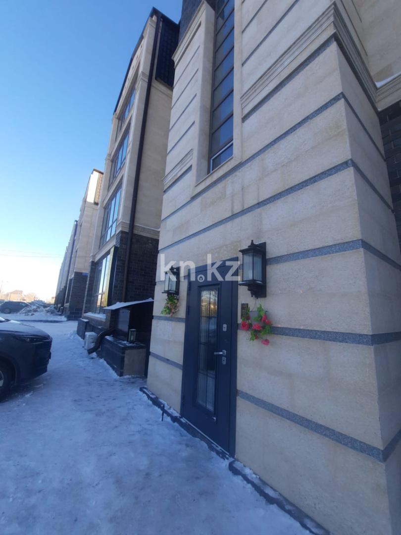 Продажа 3-комнатной квартиры, 72.8 м² в Караганде - фото 4