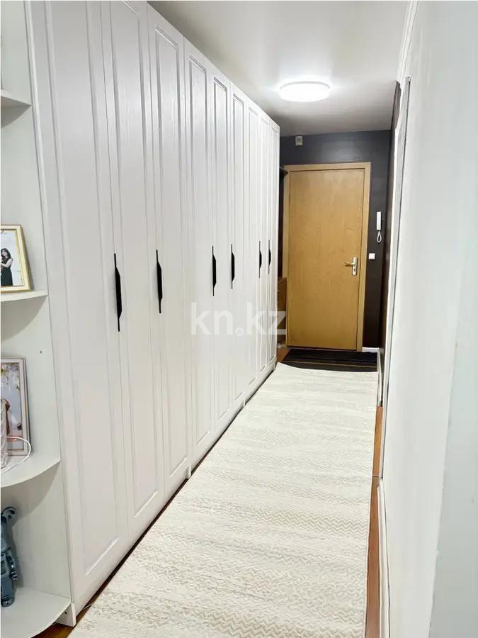 Продажа 3-комнатной квартиры, 62 м², 6 мкр., дом  9а в Караганде - фото 7