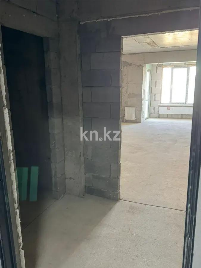 Продажа 3-комнатной квартиры, 68 м², ул. Ауэзова, дом  2/8 в Алматы - фото 4