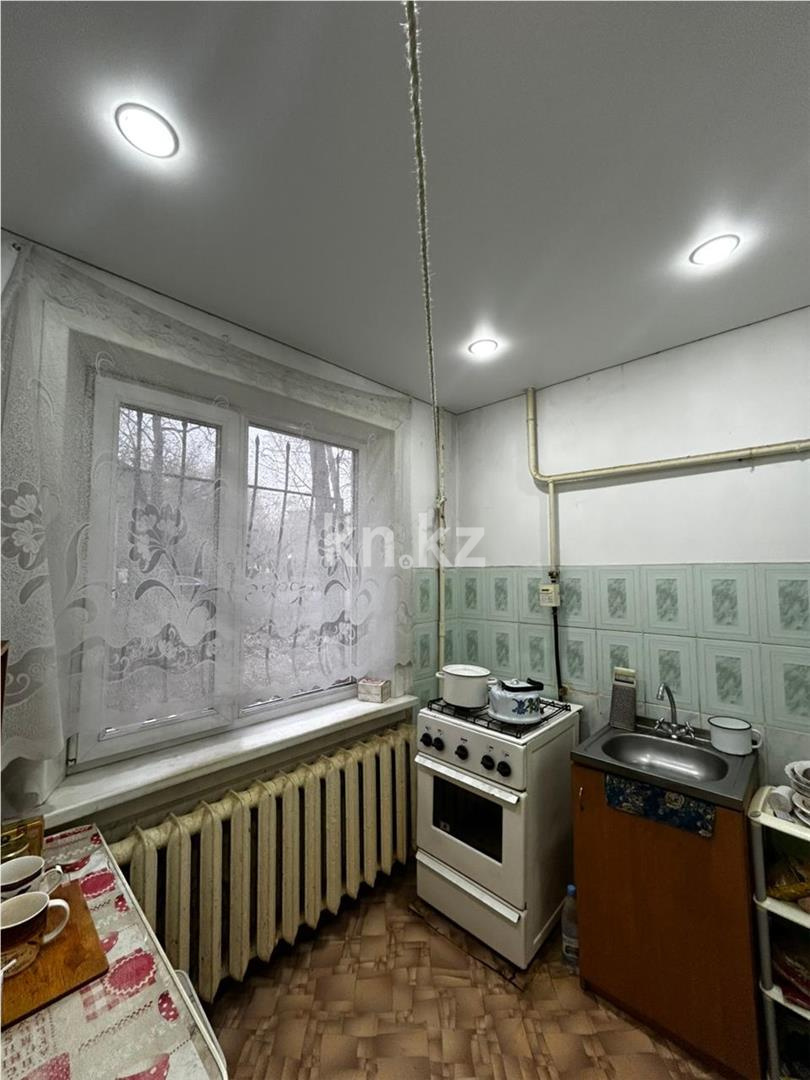 Продажа 1-комнатной квартиры, 32 м², ул. Ержанова, дом  30 в Караганде