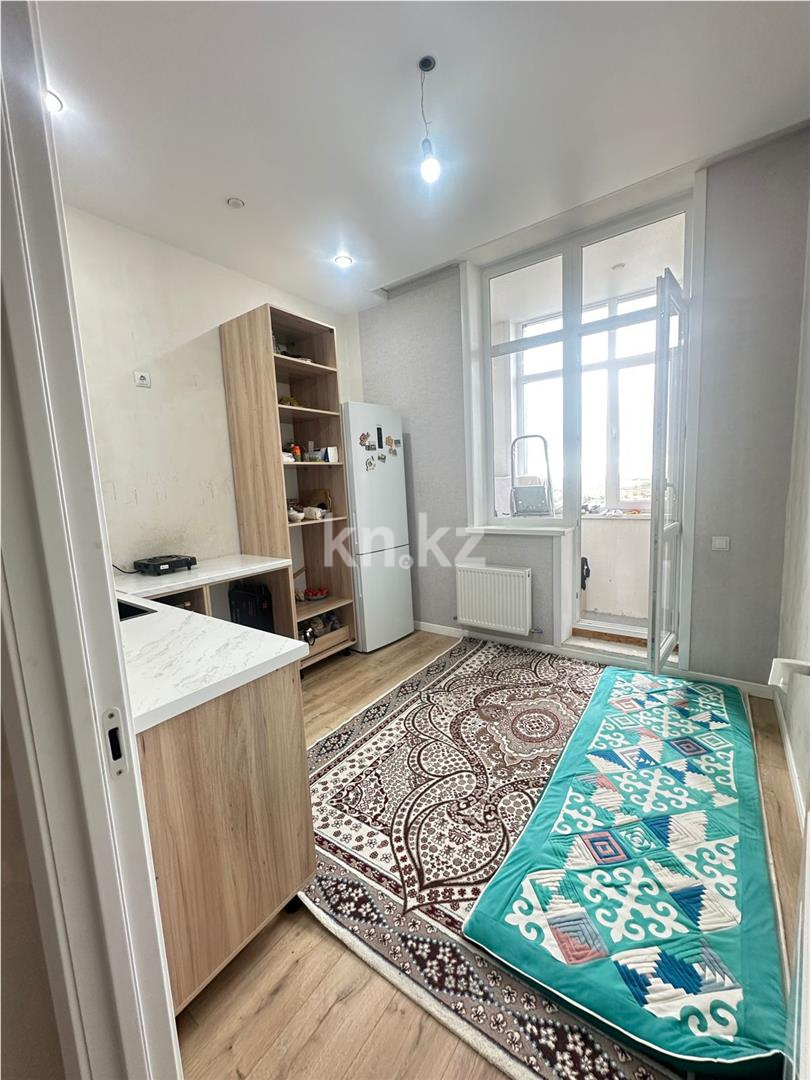 Продажа 1-комнатной квартиры, 39 м², ул. Нажимеденова в Астане - фото 3
