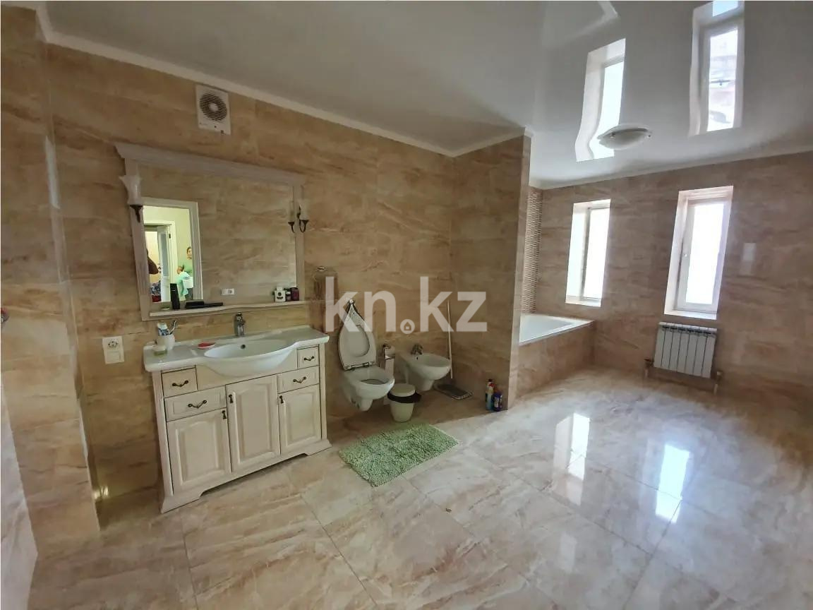 Продажа 8-комнатной квартиры, 295 м², ул. Нарикбаева, дом  9 в Астане - фото 10