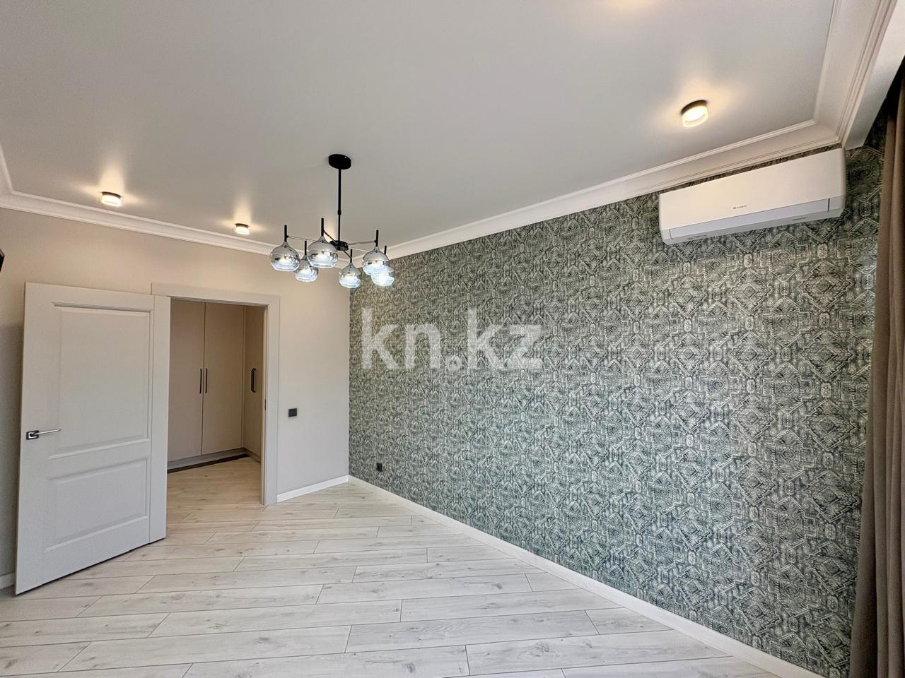 Продажа 2-комнатной квартиры, 56 м², Сейфуллина в Алматы - фото 12