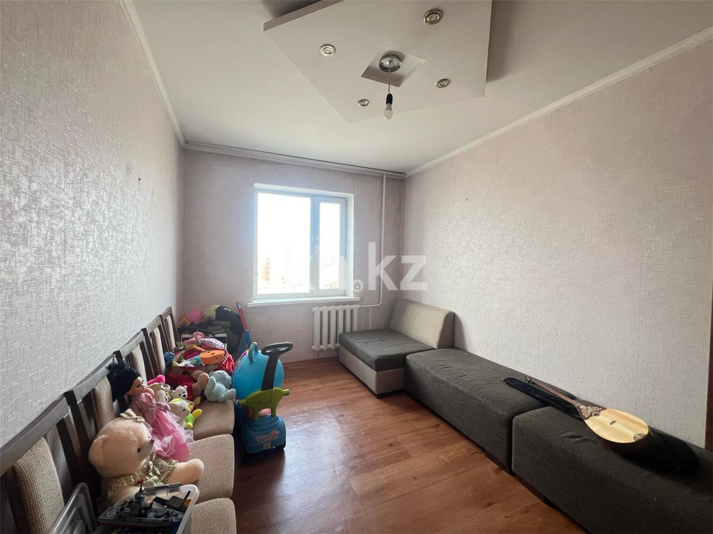 Продажа 4-комнатной квартиры, 76 м², ул. Таттимбета, дом  11 в Караганде - фото 4