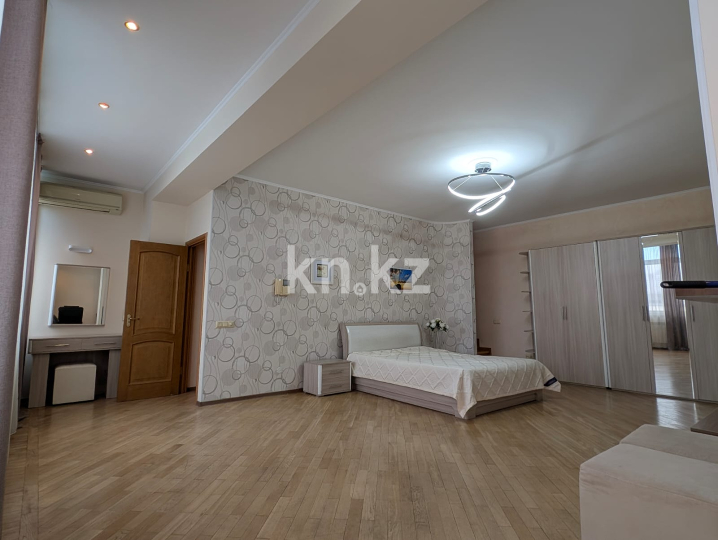 Продажа 3-комнатной квартиры, 201 м² в Алматы - фото 10