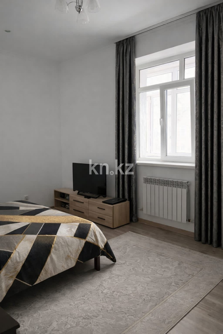 Продажа 2-комнатной квартиры, 83 м² в Алматы