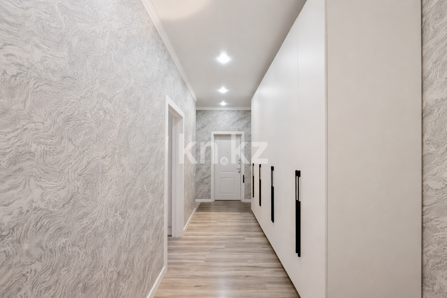 Продажа 3-комнатной квартиры, 94 м² в Караганде - фото 8