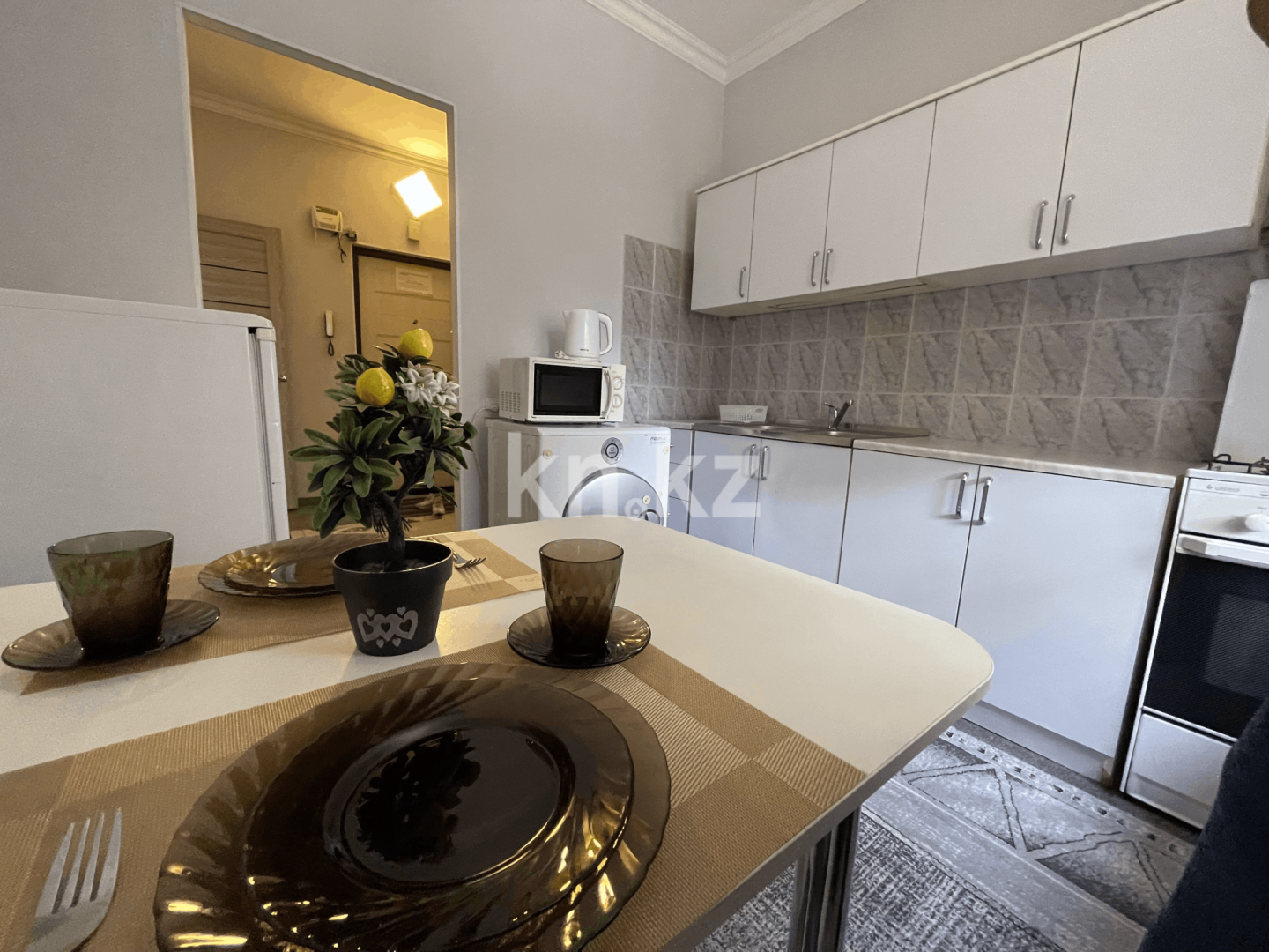 Аренда 1-комнатной квартиры посуточно, 40 м² в Алматы - фото 10