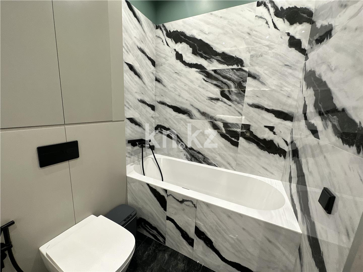 Продажа 4-комнатной квартиры, 105 м², мкр-н Степной-3 в Караганде - фото 17