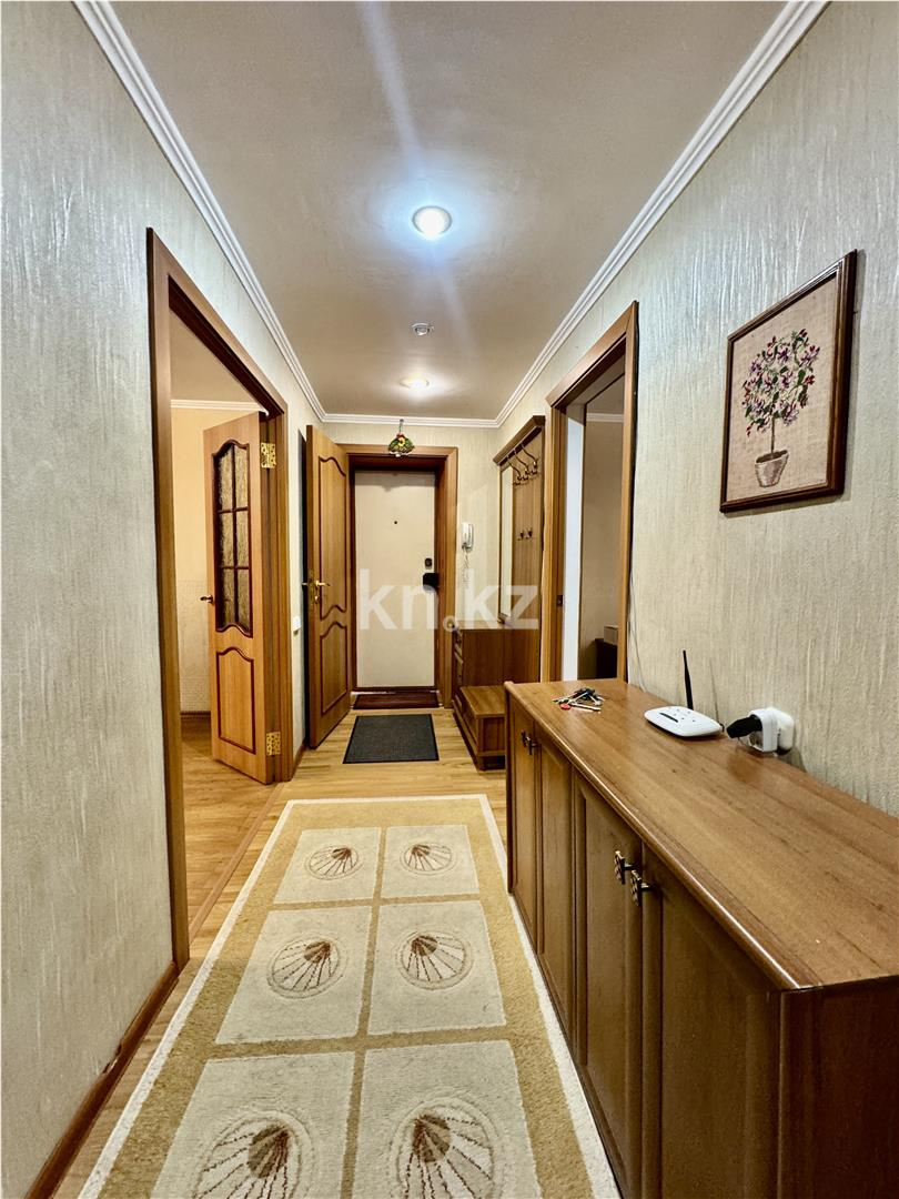 Продажа 3-комнатной квартиры, 63 м², ул. Аманжолова, дом  7 в Караганде - фото 26