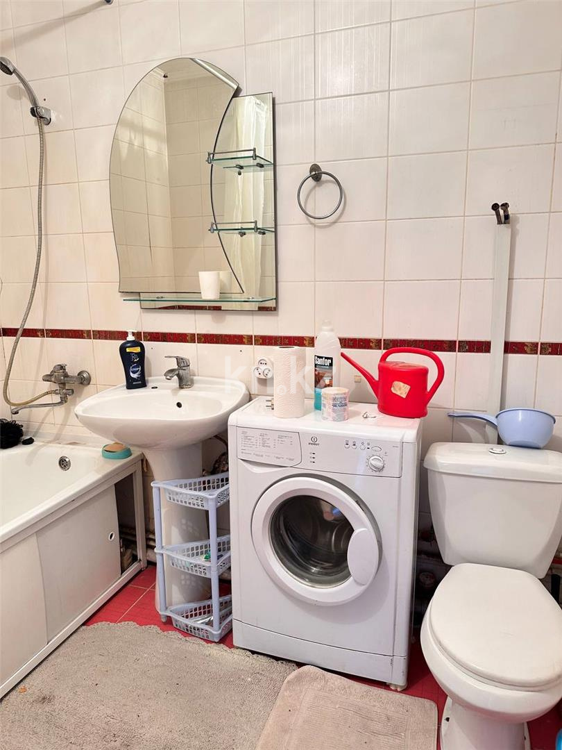 Продажа 1-комнатной квартиры, 51 м², ул. Ермекова в Караганде - фото 8