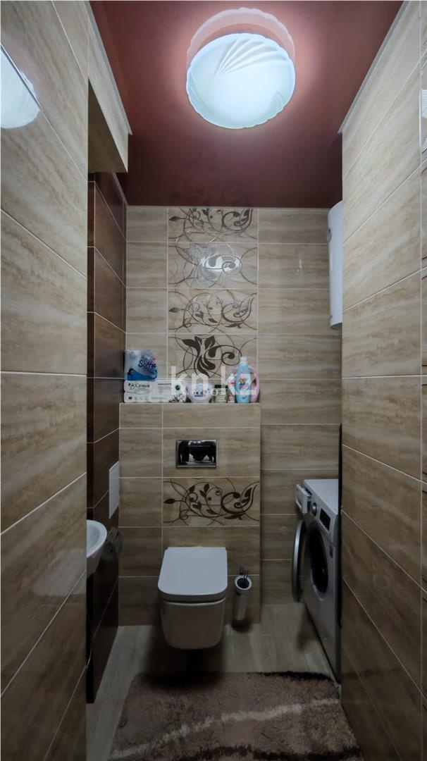 Продажа 3-комнатной квартиры, 90 м², пр. Шахтеров, дом  60 в Караганде - фото 23