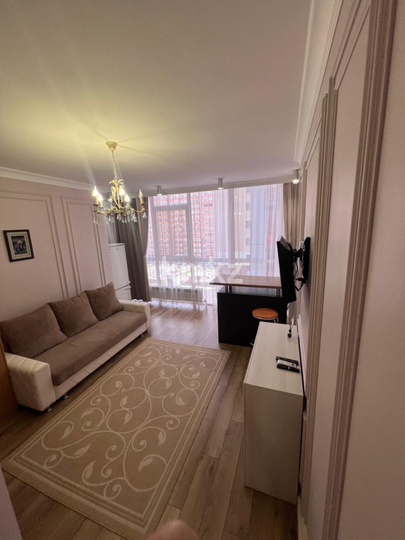 Аренда 1-комнатной квартиры посуточно, 40 м², пр. Шахтеров, дом  52б в Караганде - фото 2